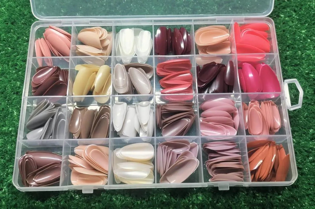 Buy 1 Get 1 Free – 576 Pcs Artificial Nails Set with Free Glue